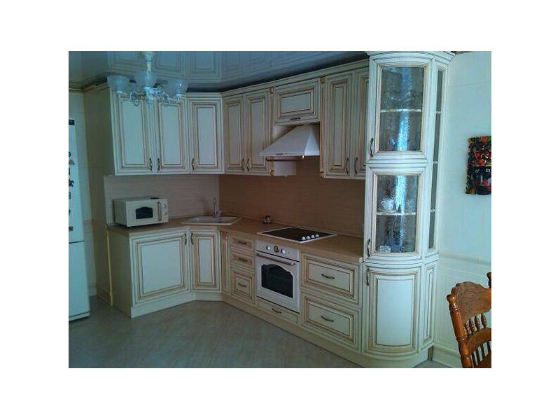 небольшой угловой кухонный гарнитур в Нижневартовске