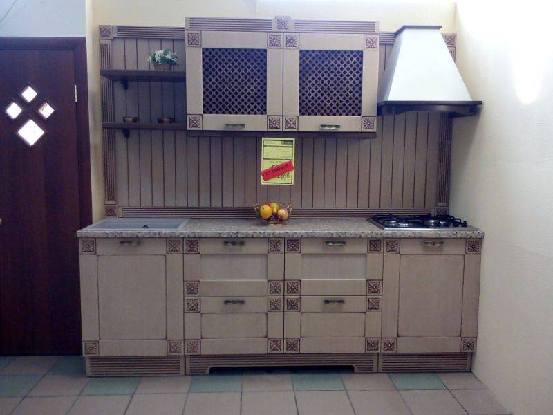 прямая кухня кантри в Нижневартовске