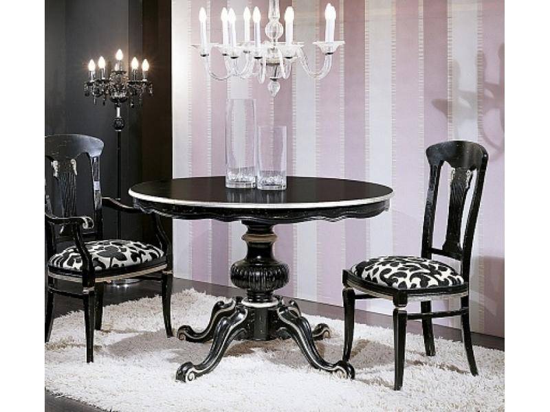 стол белый с патиной и серебряными деталями в Нижневартовске