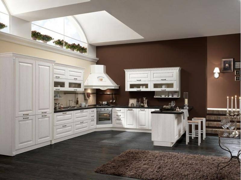 кухня из массива дерева в Нижневартовске