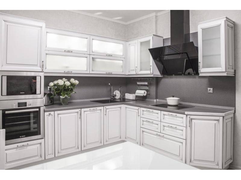 кухонный гарнитур береза цвет белый-патина серебро в Нижневартовске