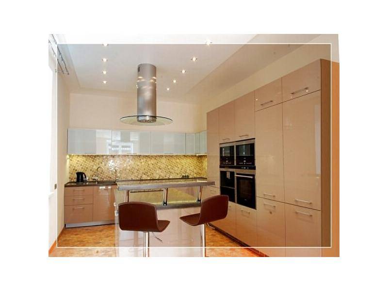 глянцевая модель кухни в Нижневартовске