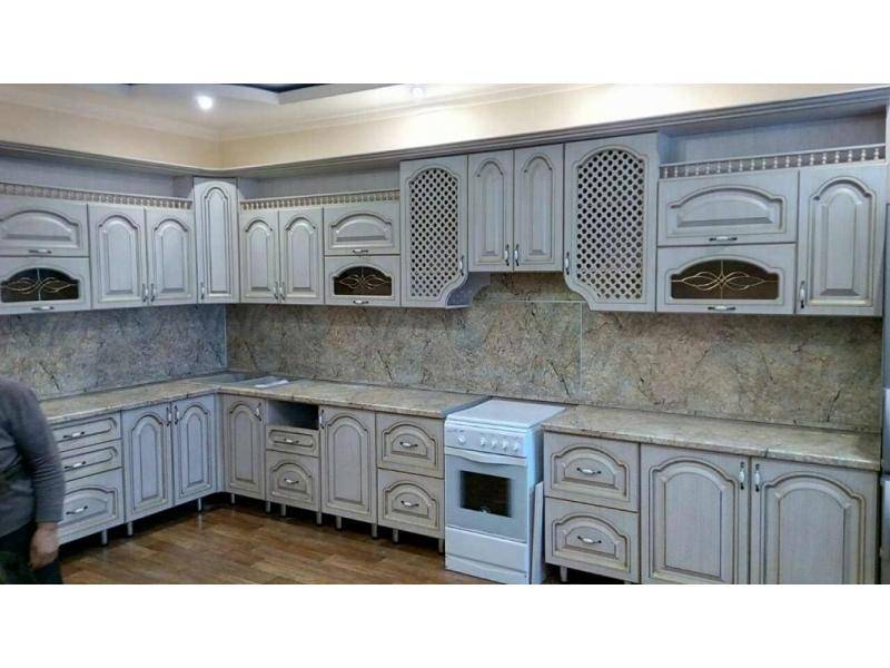 классическая угловая кухня в Нижневартовске