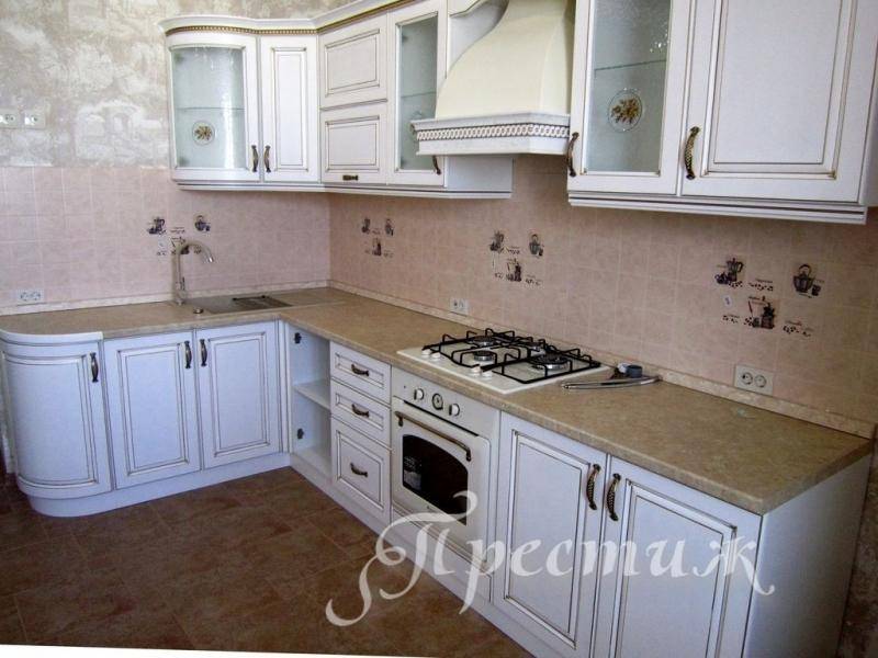 кухня из массива дерева biatris в Нижневартовске