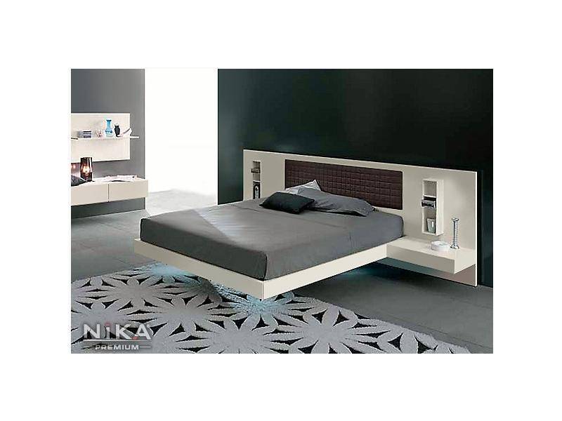 светлая кровать в Нижневартовске