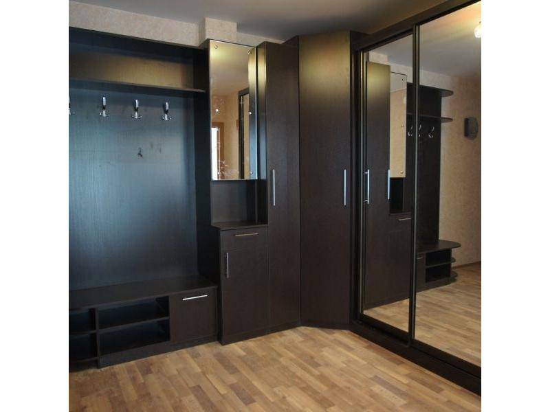 угловая прихожая в Нижневартовске