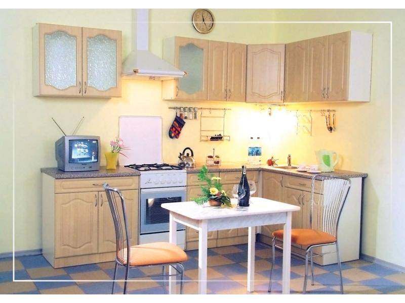 кухонный гарнитур угловой клен в Нижневартовске