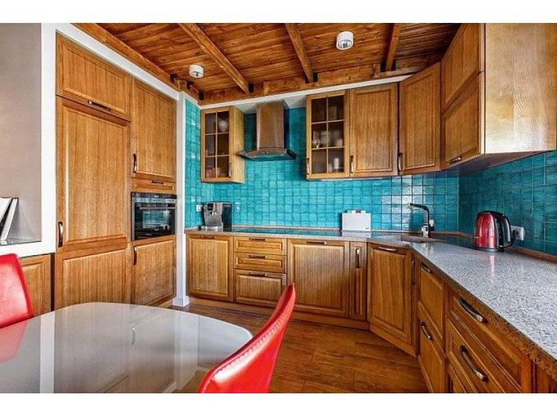 кухня арт из массива 017 п-образная в Нижневартовске