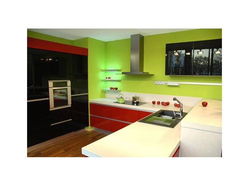 кухня угловая с подсветкой в Нижневартовске