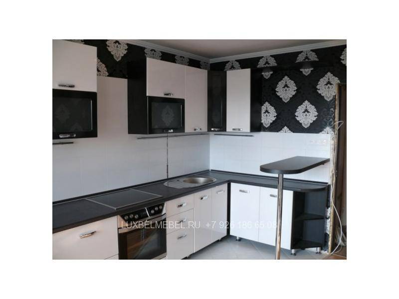 черно-белая кухня из пластика 1422 в Нижневартовске