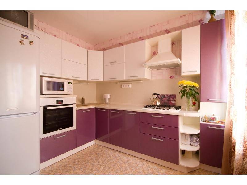 бело-розовая кухня в Нижневартовске