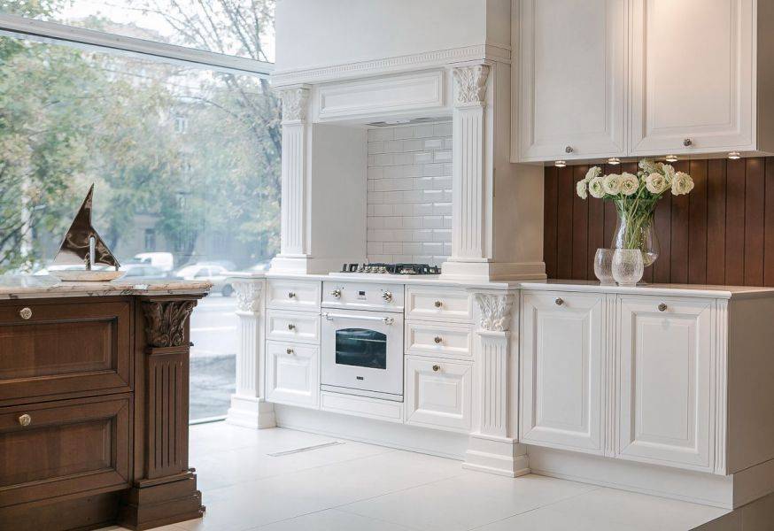 маленькая классическая кухня elisaveta light в Нижневартовске