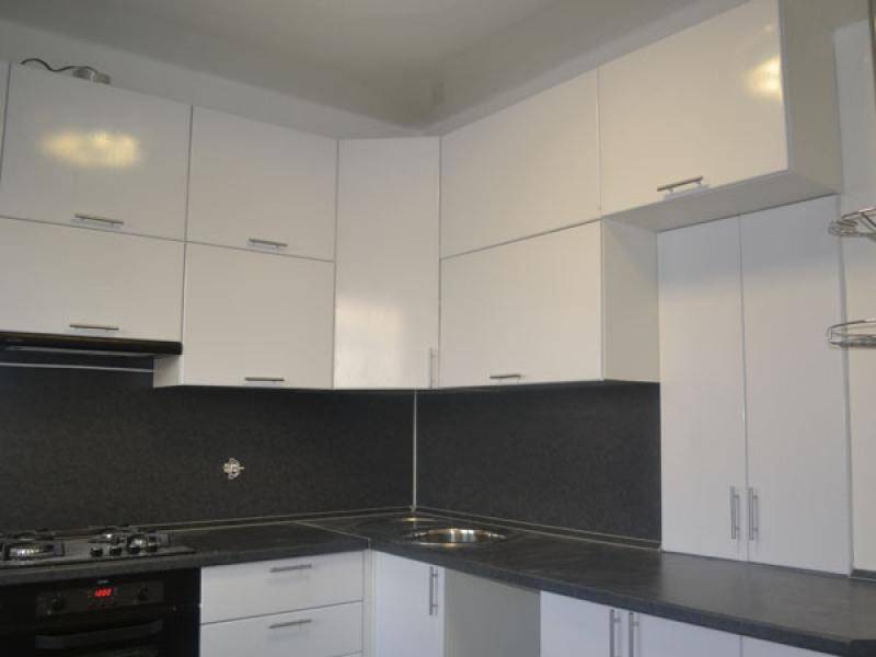 кухонный гарнитур угловой иона в Нижневартовске