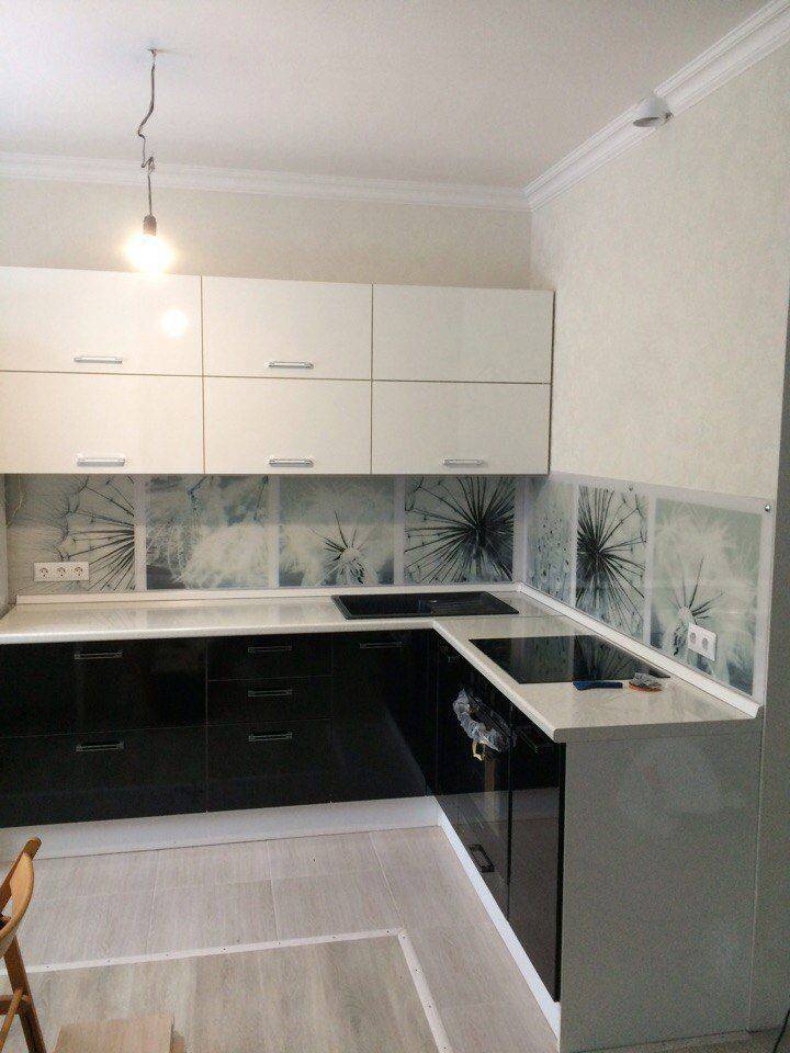 угловая кухня одуванчики в Нижневартовске