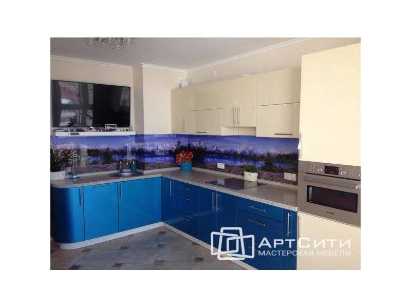 угловая кухня лора в Нижневартовске