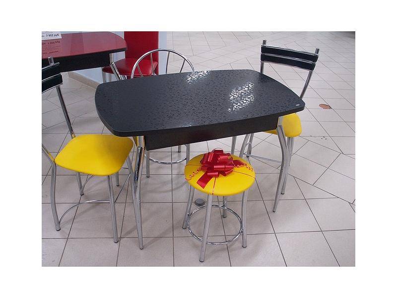 стол обеденный со 7 пластик в Нижневартовске