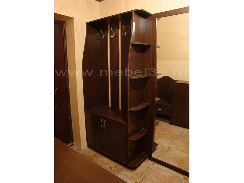 прихожая с зеркалом в Нижневартовске