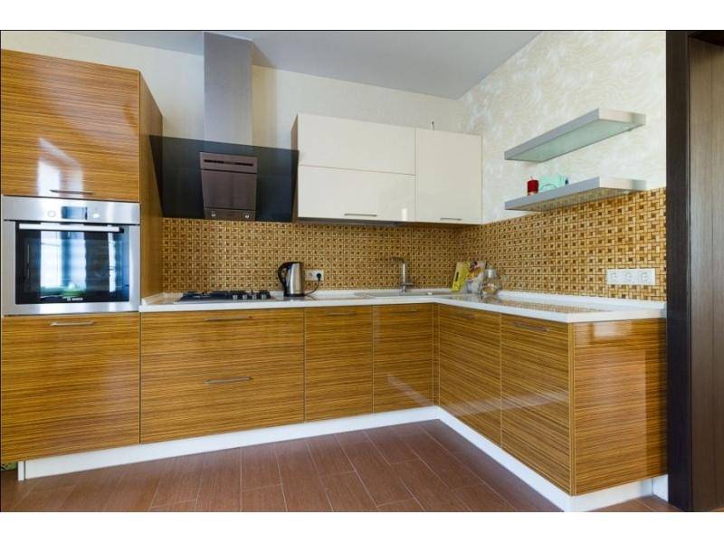 угловая кухня модерн в Нижневартовске