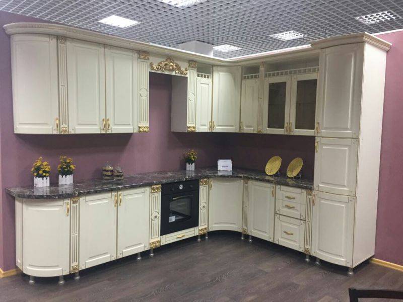 белая угловая кухня лаванда в Нижневартовске