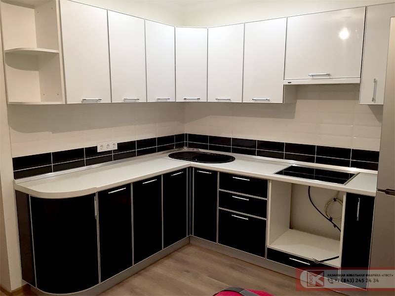 кухня угловая модерн черная в Нижневартовске