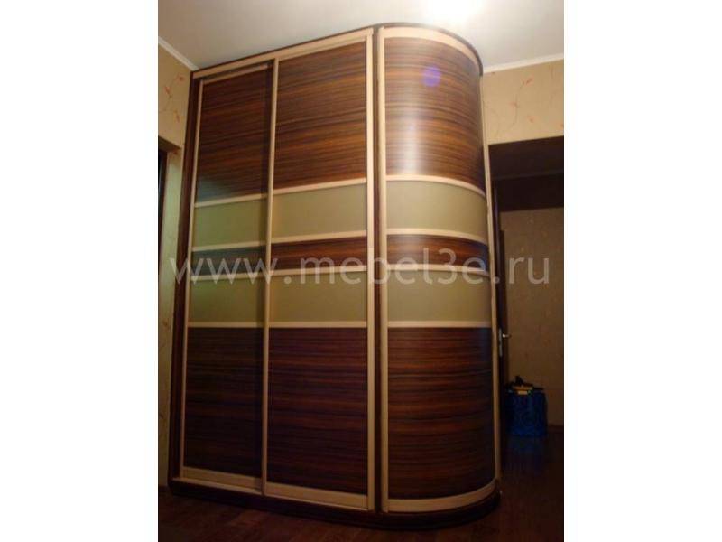 прихожая с радиальной дверью в Нижневартовске