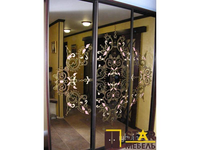 шкаф с зеркалами в Нижневартовске