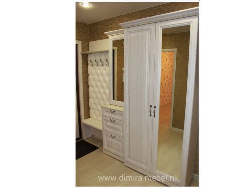 белая прихожая в Нижневартовске