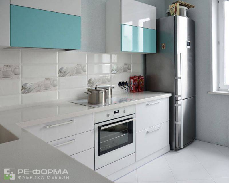 небольшая угловая кухня 028 в Нижневартовске