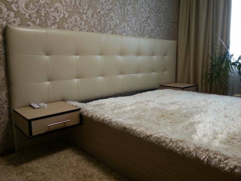 кровать с мягким изголовьем в Нижневартовске