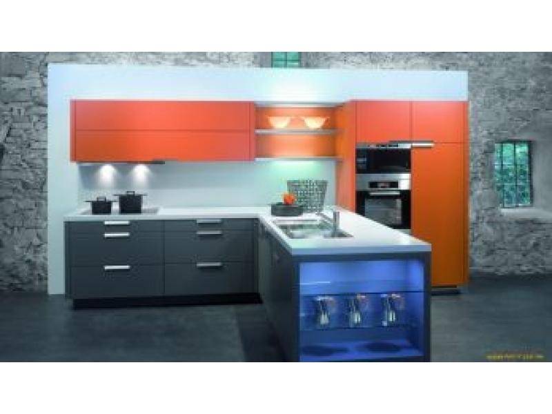 кухонный гарнитур серо-оранжевый в Нижневартовске