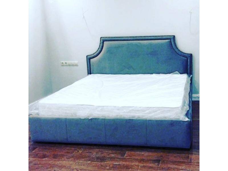 двуспальная кровать в Нижневартовске