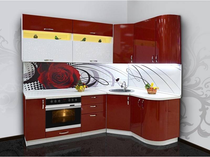 яркая угловая кухня с фотопечатью в Нижневартовске