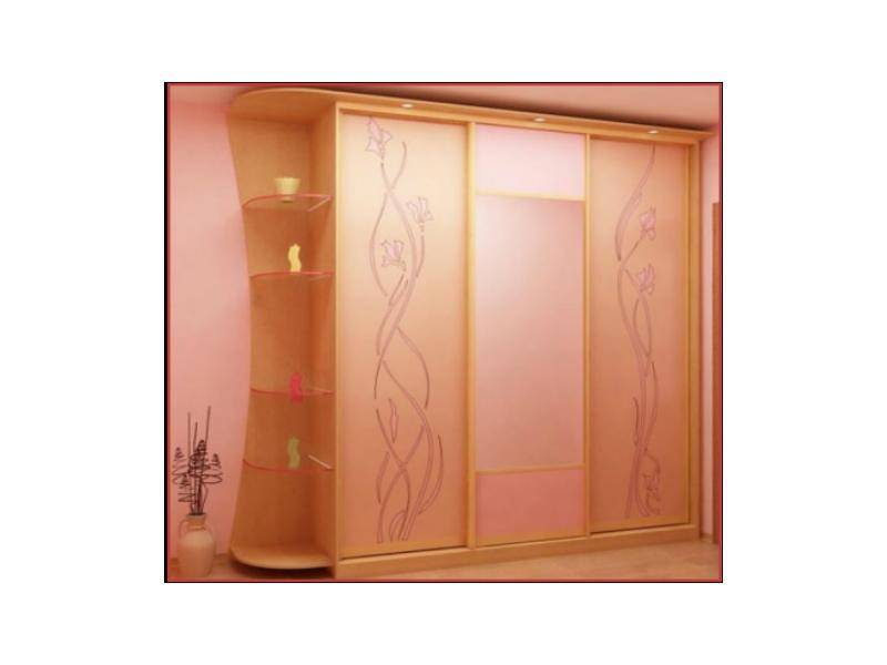 большой шкаф-купе с декором в Нижневартовске