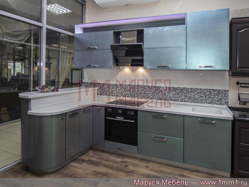 кухня угловая хамелеон эмаль в Нижневартовске
