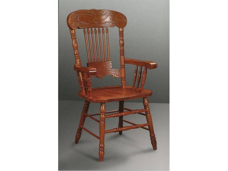 стул резной с подлокотниками кантри в Нижневартовске