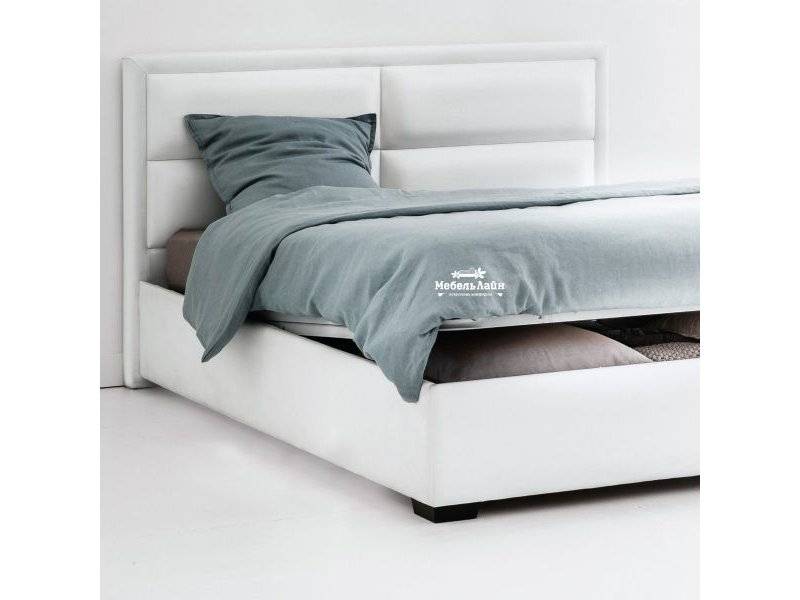 кожаная двуспальная кровать favorit в Нижневартовске