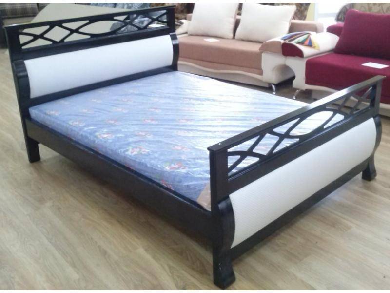 красивая черно-белая кровать в Нижневартовске