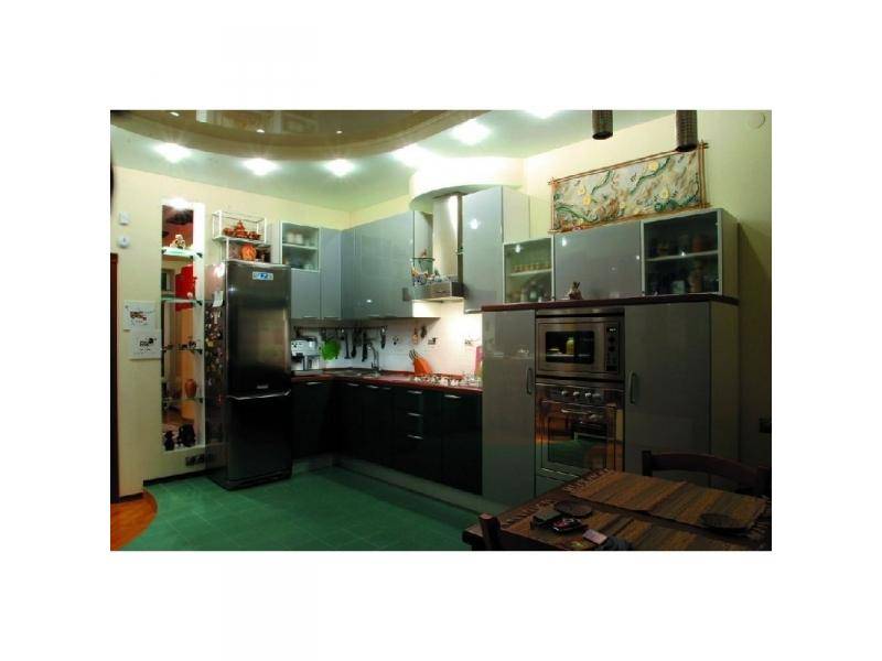 кухонный гарнитур угловой пластик в Нижневартовске