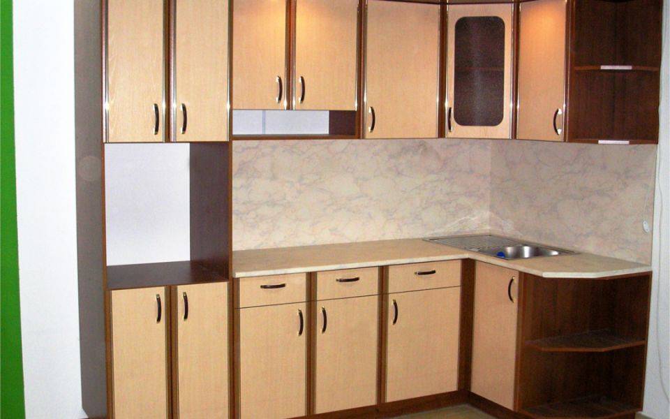 кухня угловая софия орех вертикаль в Нижневартовске