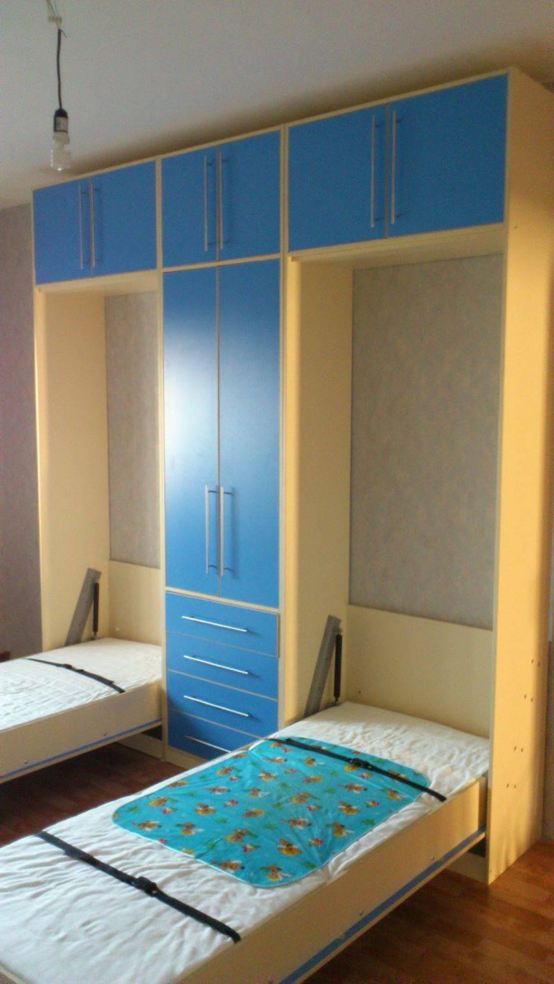 детская мебель с двумя откидными кроватями в Нижневартовске