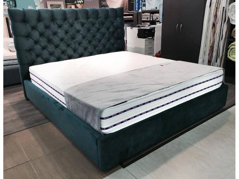 кровать lorenzo с пуговицами в Нижневартовске