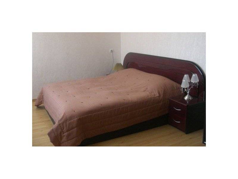 двуспальная кровать в Нижневартовске