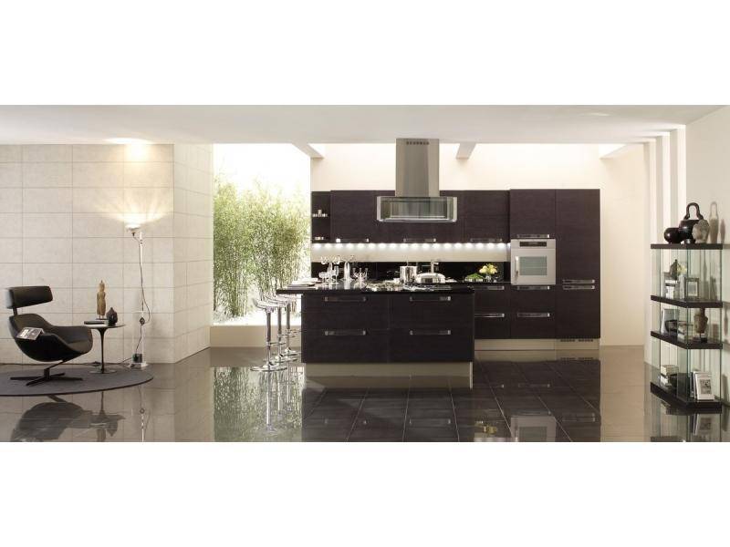 кухня с фасадом шпон в Нижневартовске