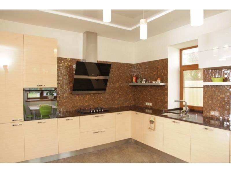 угловая кухня модерн в Нижневартовске