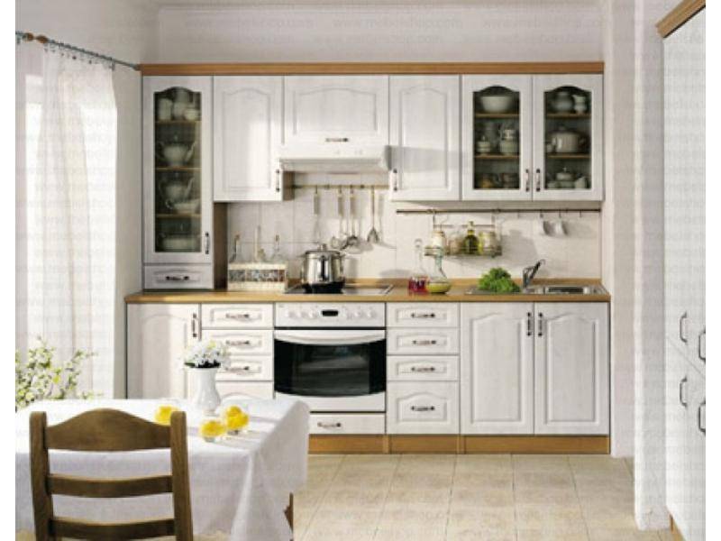 светлая кухня классика в Нижневартовске