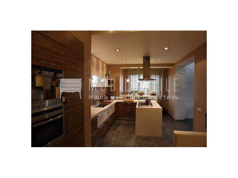 кухня из шпона ореха в Нижневартовске