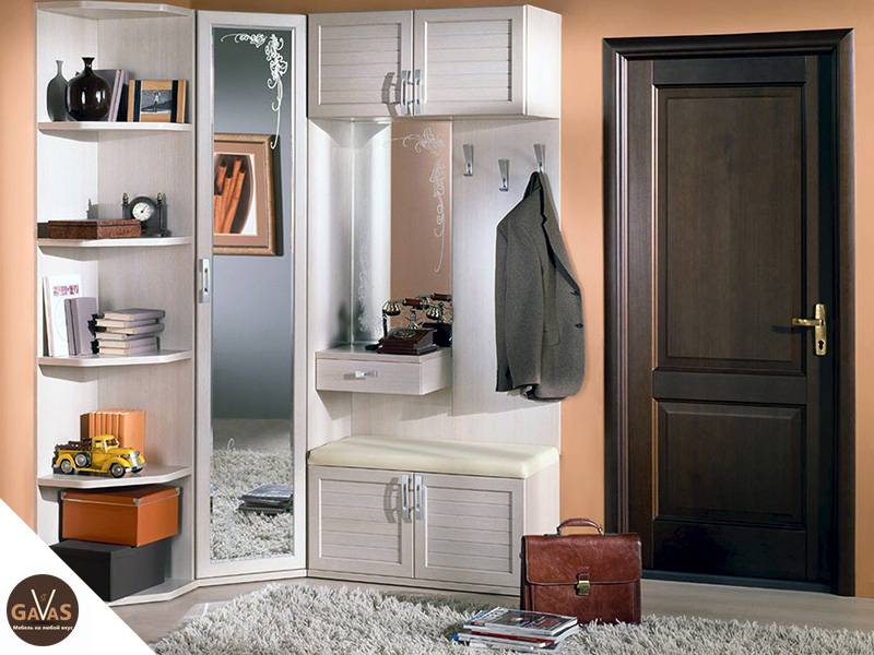 прихожая п-4 в Нижневартовске