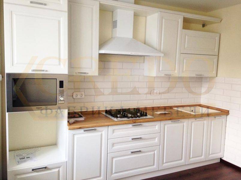 белая прямая кухня в Нижневартовске