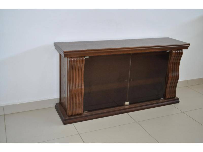 тумба под тв массив дуб в Нижневартовске