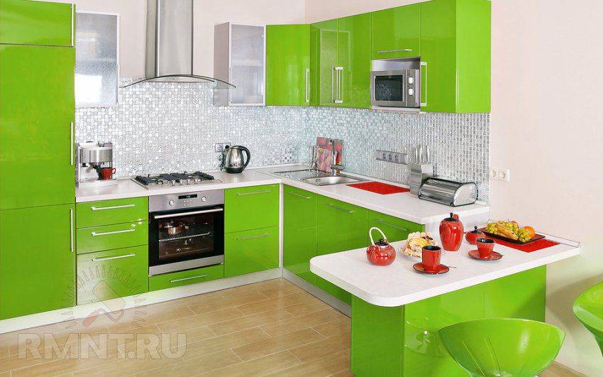 кухня 17 из пластика с барной стойкой в Нижневартовске